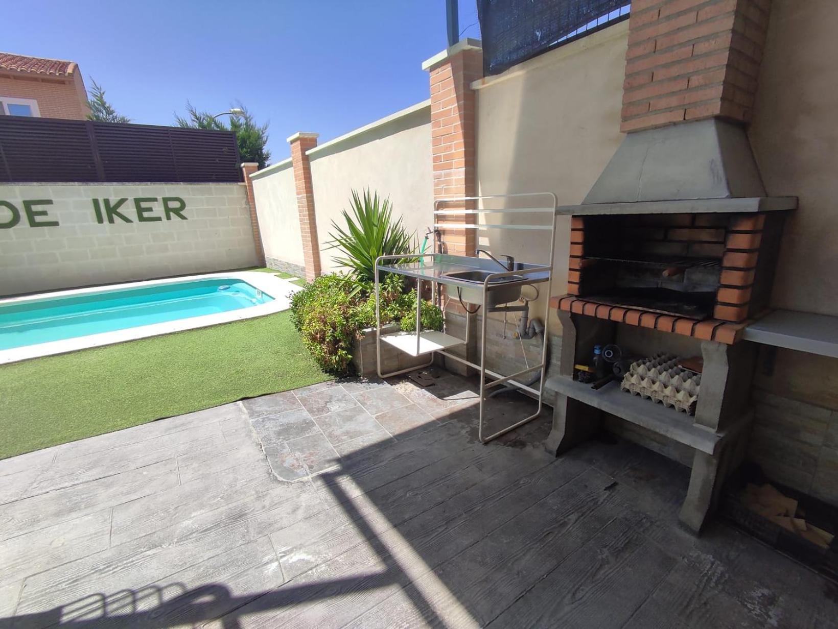 "La Villa De Iker" Con Chimenea, Barbacoa Y A 10 Mint De "Puy Du Fou" Argés المظهر الخارجي الصورة